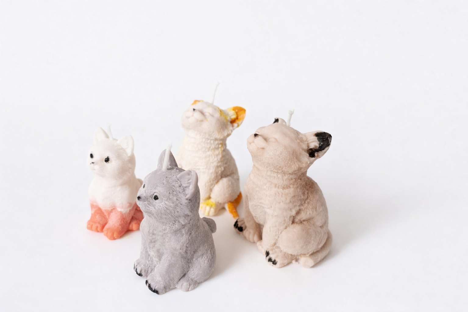 Eco-Friendly Cat-Shaped Soy Wax Candles - Unique Home Décor