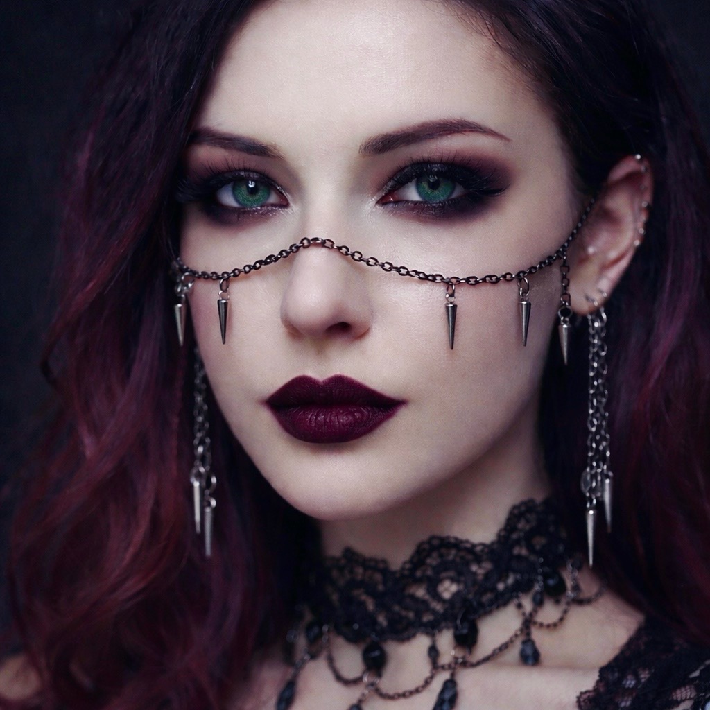 Gothic Face Chain - Spike Charms