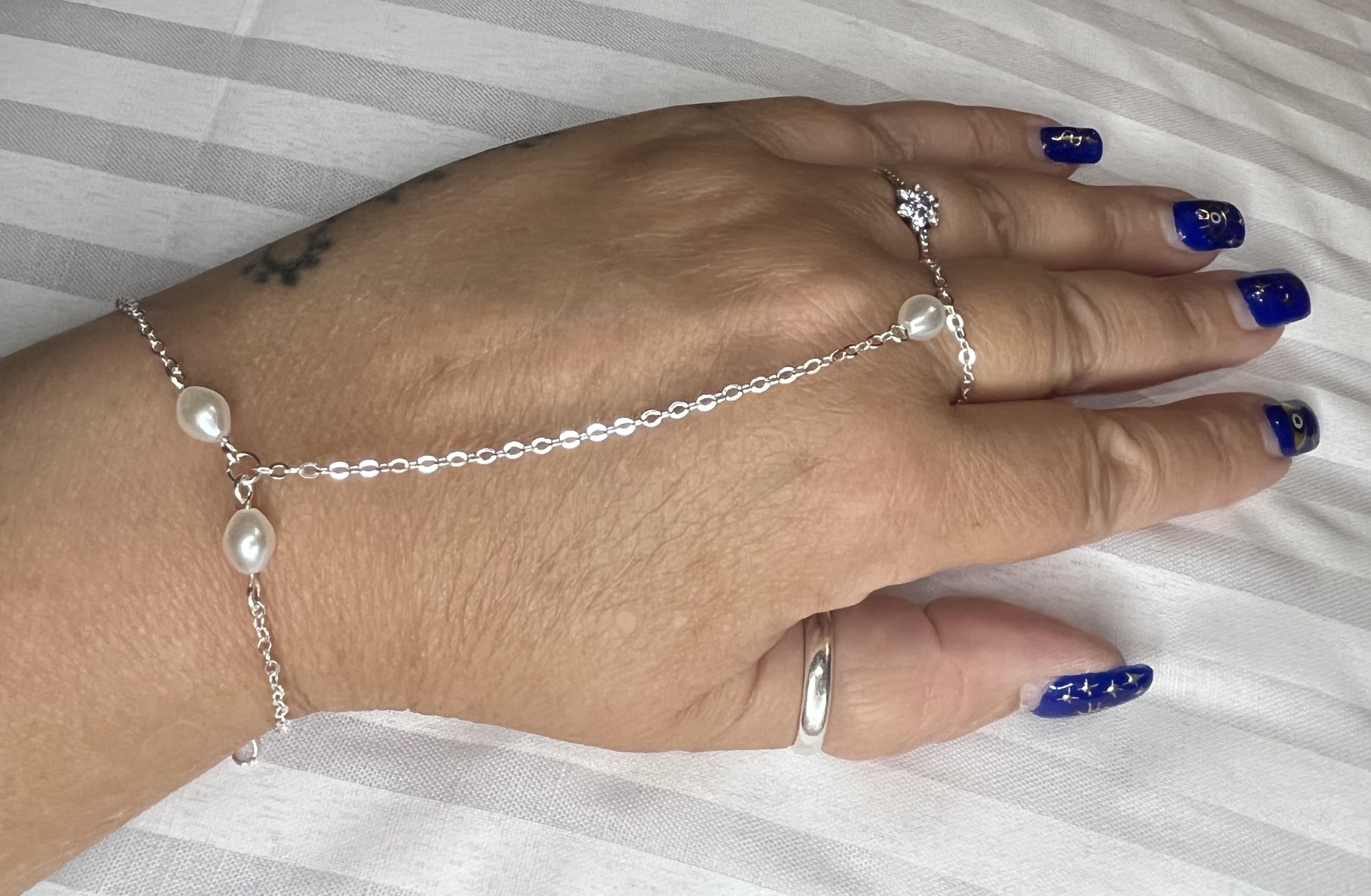 Silver & Pearl Hand Chain