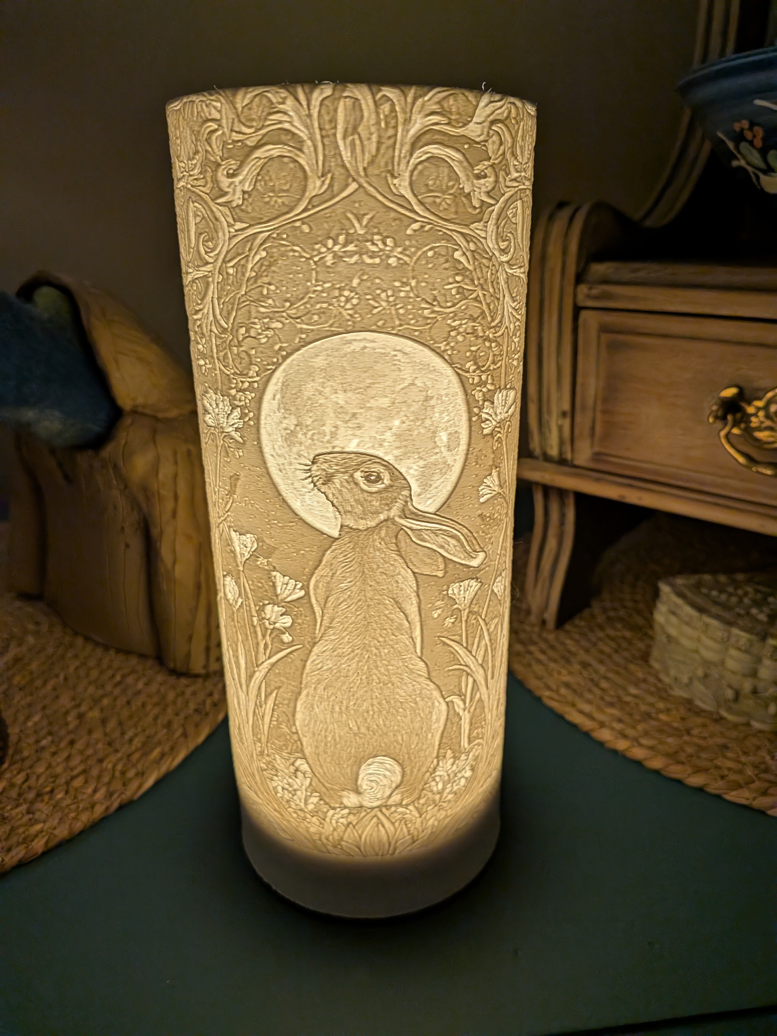 Rechargeable Moon Gazing Hare Night Light