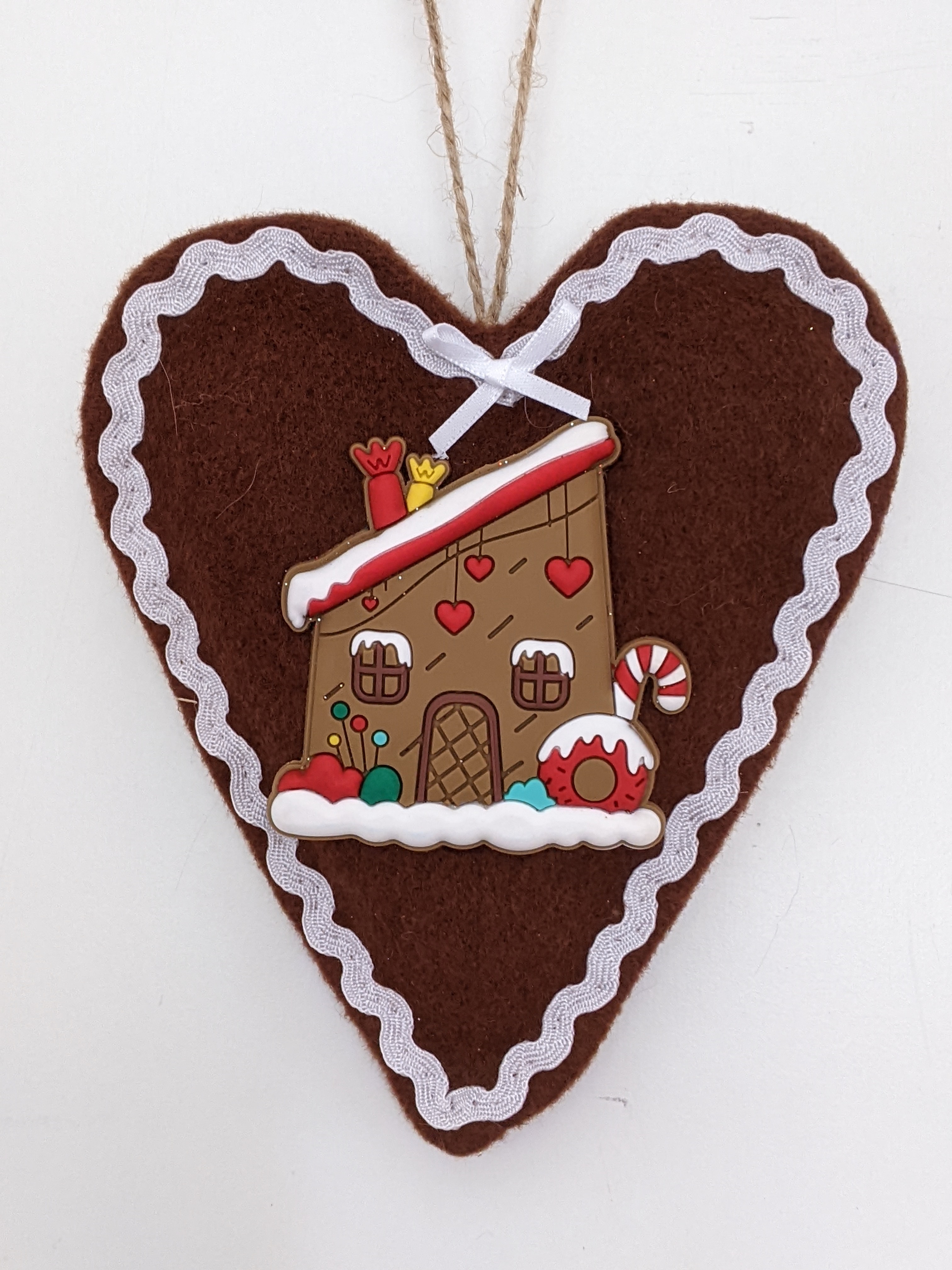 Gingerbread House on a Gingerbread Heart. Felt.