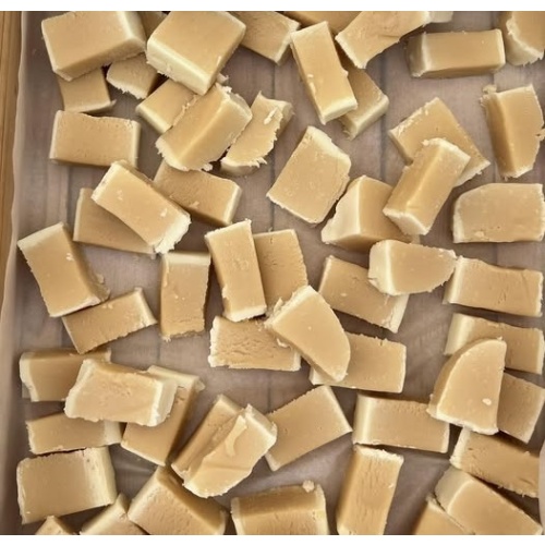 WHITE CHOCOLATE FUDGE 200g