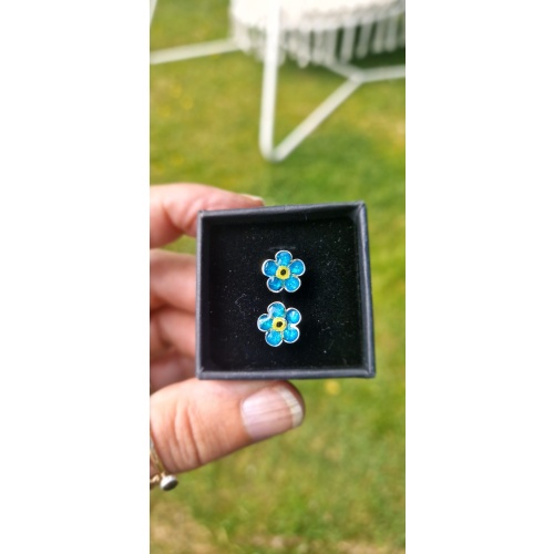 Sterling silver resin forget – me – not stud earrings
