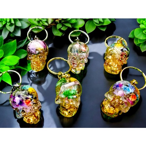 Dried Flower Resin Mini Skull (Keychain)