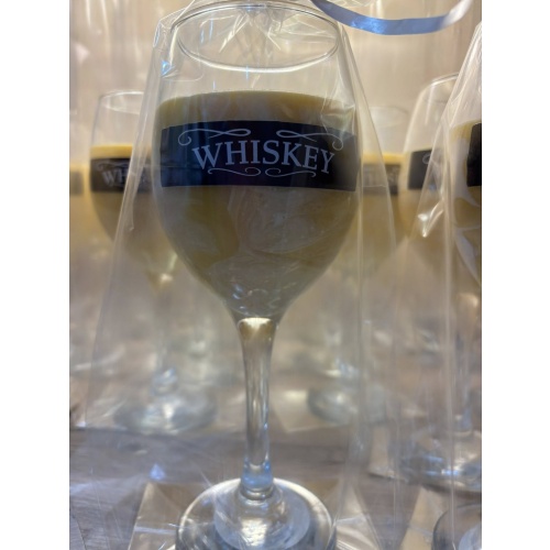 GLASS OF WHISKEY FLAVOURED FUDGE