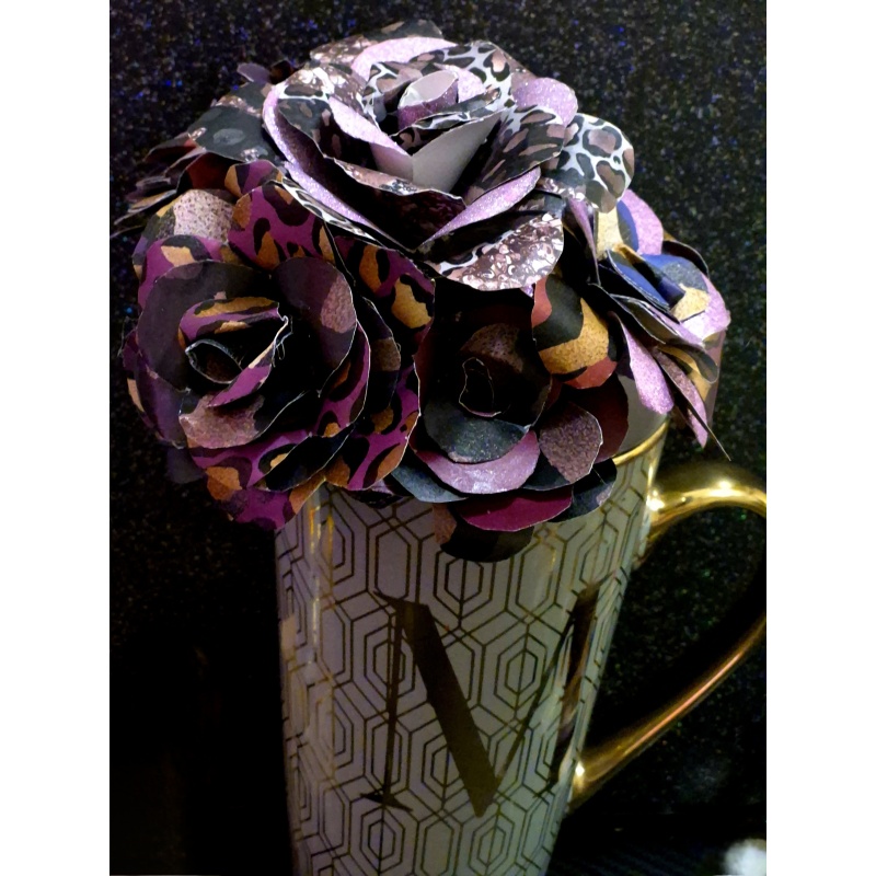 Small Bouquet of  Roses