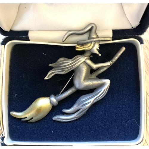 Large Flying Witch On Broom Grey Silver Broomstick Brooch