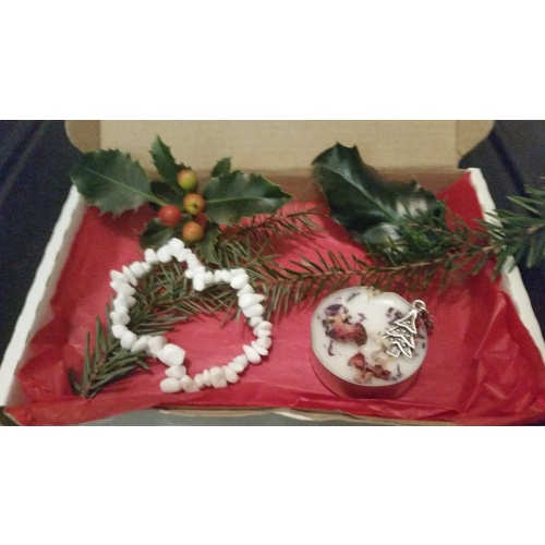 Yule Box White Agate bracelet and Yule Blessings, Harmony & Peace