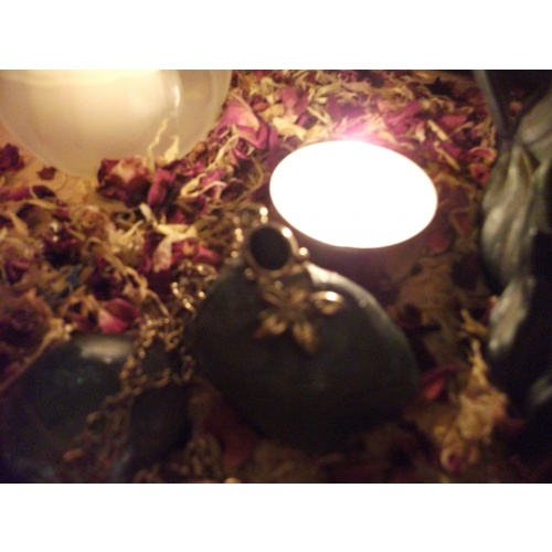 THE SINGER OF HEALING VESSEL PENDANT - Heal deep wounds of the spirit