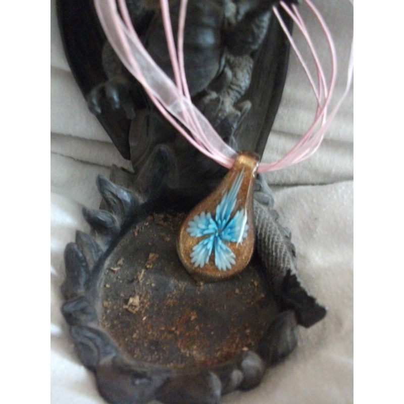 MURANO GLASS HEART PENDANT SPELL INFUSED TO ATTRACT WEALTH